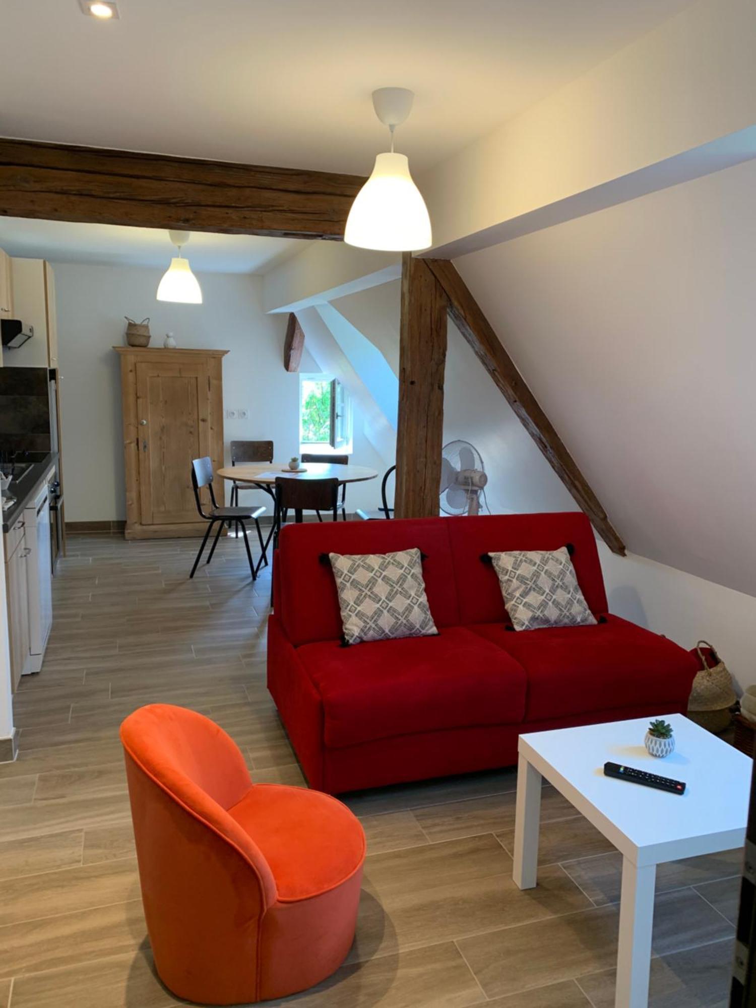 Le Clocher " Sous Les Combles" Parking Gratuit Beblenheim Exterior photo
